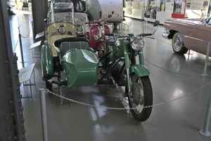 Teil der Ausstellung im Verkehrszentrum sind auch Zwei- und Dreiräder